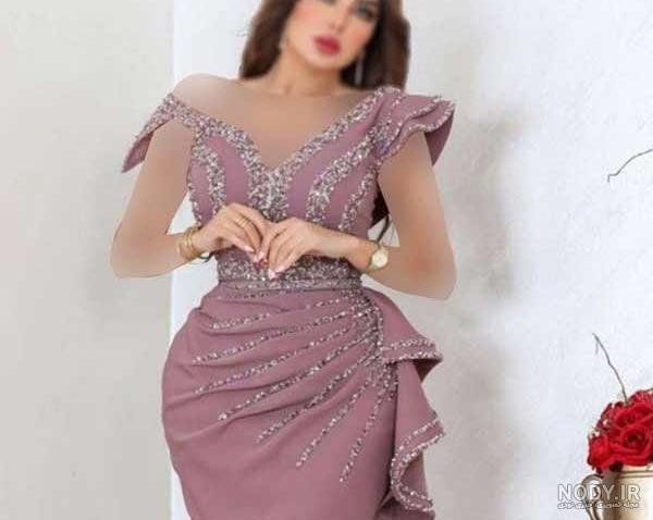 ماکسی ساتن یقه دلبری سنگدوزی یلان دار – فروشگاه لباس مجلسی پرنس ماکسی ساتن یقه دلبری سنگدوزی یلان دار – فروشگاه لباس مجلسی پرنس