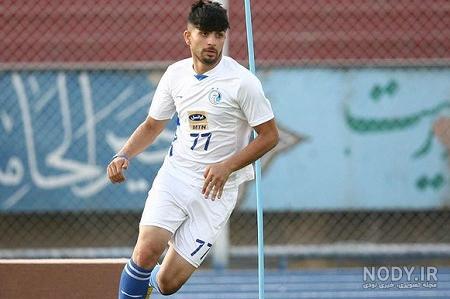 پرونده:Reza Azari, Esteghlal FC vs Zob Ahan FC, 13 February 2022.jpg -  ویکی‌پدیا، دانشنامهٔ آزاد
