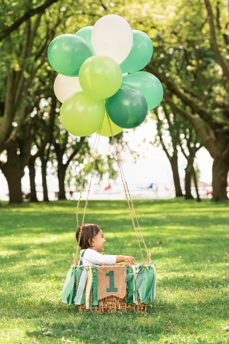 ژست عکس تولد دخترانه جدید و جذاب 2023 | نورنگار ژست عکس تولد دخترانه جدید و جذاب 2023 | نورنگار