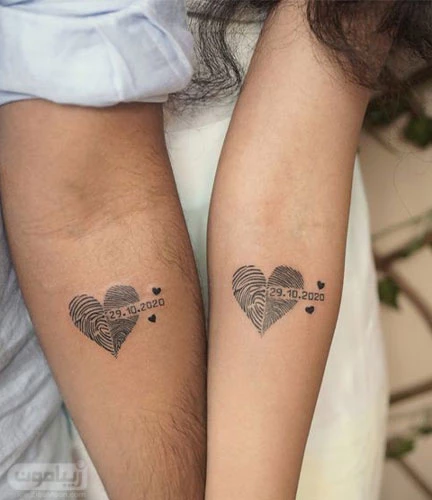 عکس دست عاشقانه با تاتو