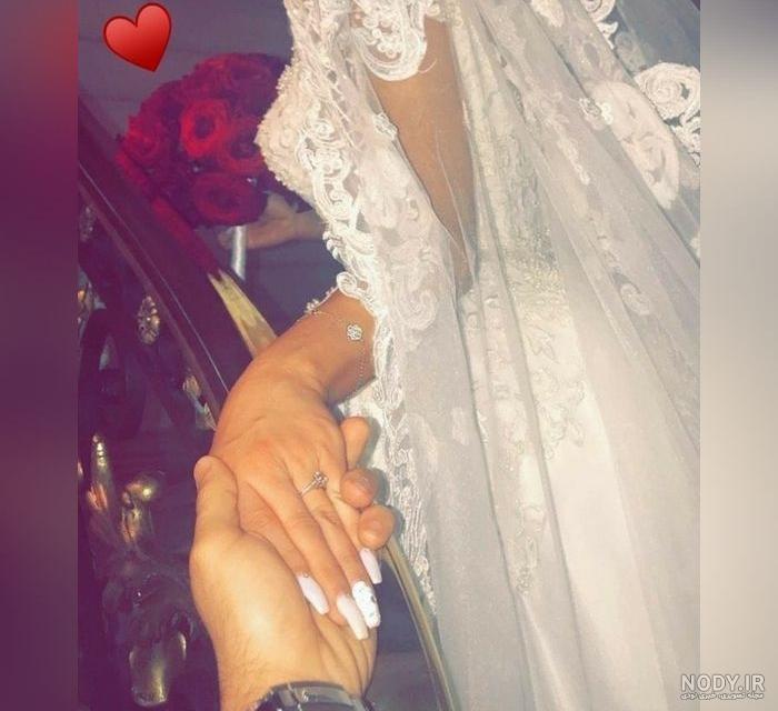عکس دسته گل عروس ساده و زیبا عکس دسته گل عروس ساده و زیبا
