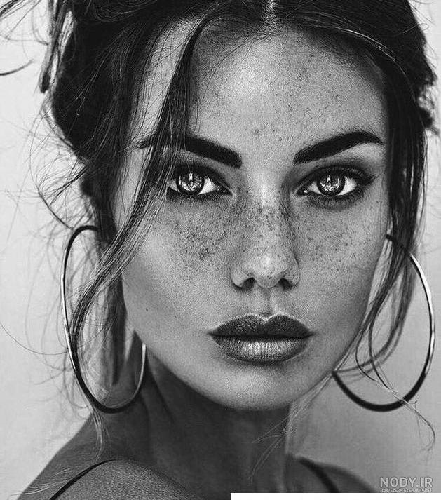 آموزش طراحی چهره دختر زیبا با مداد آموزش طراحی چهره دختر زیبا با مداد