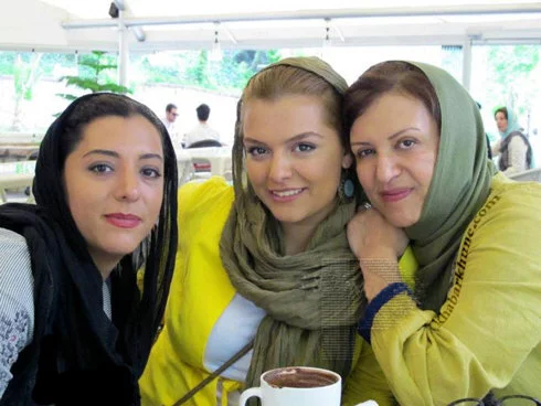 تصاویر) بیوگرافی و عکس های شخصی رویا تیموریان و همسرش تصاویر) بیوگرافی و عکس های شخصی رویا تیموریان و همسرش