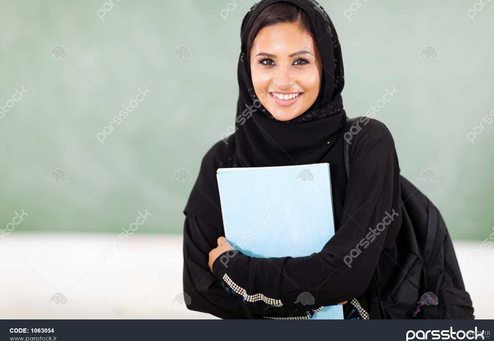 عکس دختر دانشجو پزشکی