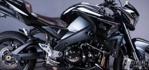 نقد و بررسی سوزوکی GSX1400 - موتو مگ