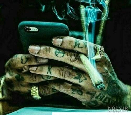 عکس سیگار کشیدن طبیعی