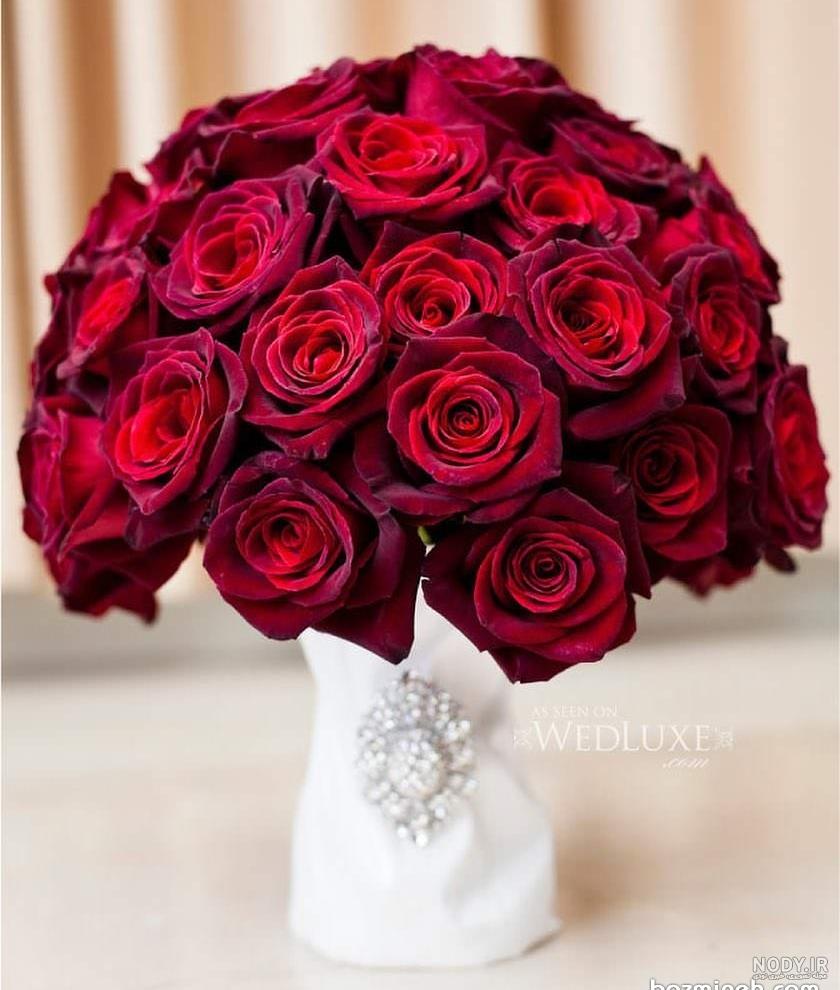 عکس رژ لب قرمز مخملی