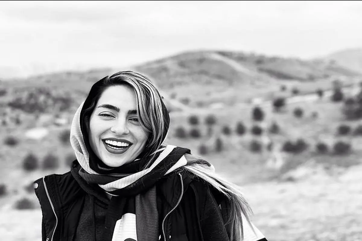 نخستین عکس از مادر فوق زیبا و جوان سمانه پاکدل - خانم بازیگر زیبایی اش را از