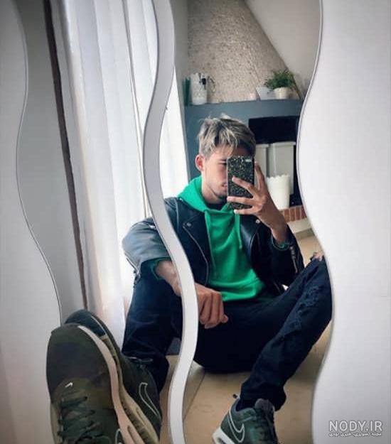  عکس جلو آینه پسرانه