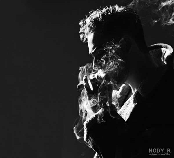 عکس سیگار کشیدن لاکچری