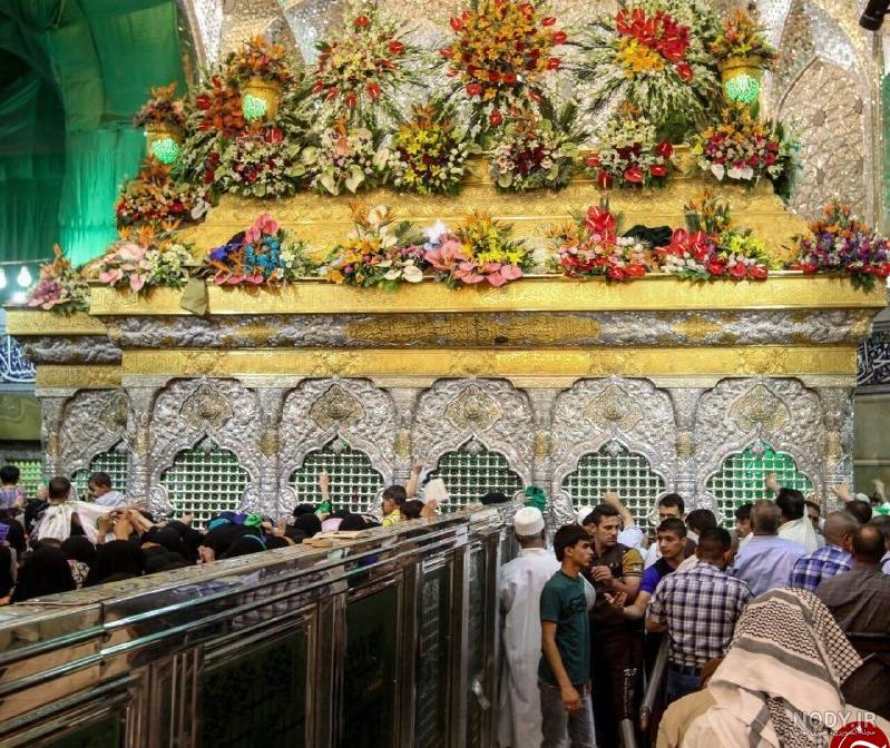 مشرق نیوز - عکس/ نمایی زیبا از ضریح سیدالشهداء در ایام محرم مشرق نیوز - عکس/ نمایی زیبا از ضریح سیدالشهداء در ایام محرم