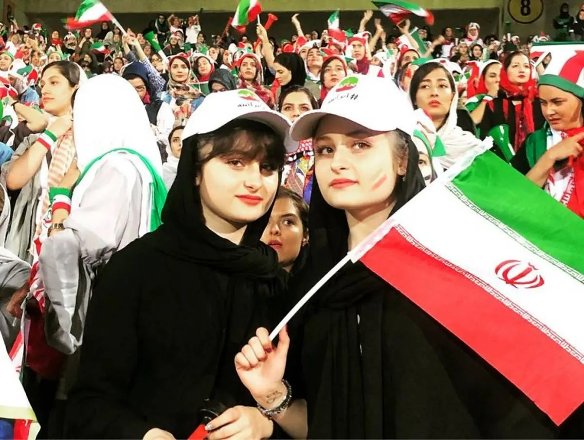 سارا حاتمی - ویکی‌پدیا، دانشنامهٔ آزاد