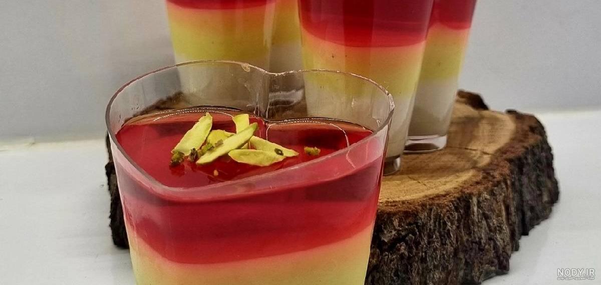 طرز تهیه فرنی ژله ای مخصوص افطار طرز تهیه فرنی ژله ای مخصوص افطار