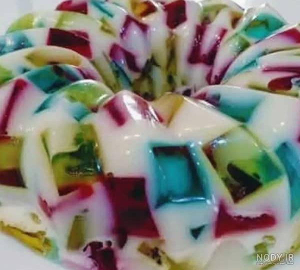طرز تهیه ژله خرده شیشه با دو روش شفاف و سفید و تزیین آن
