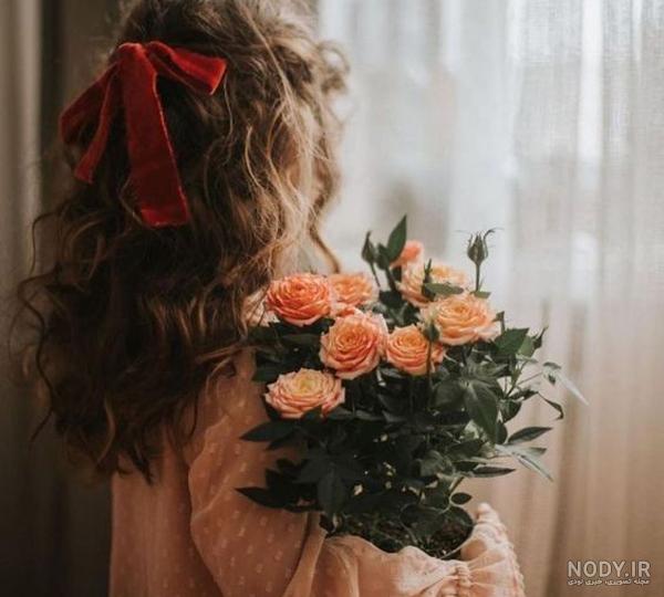 عکس های پروفایل های زیبا و دلنشین دختر ها با گل - شرمیلا