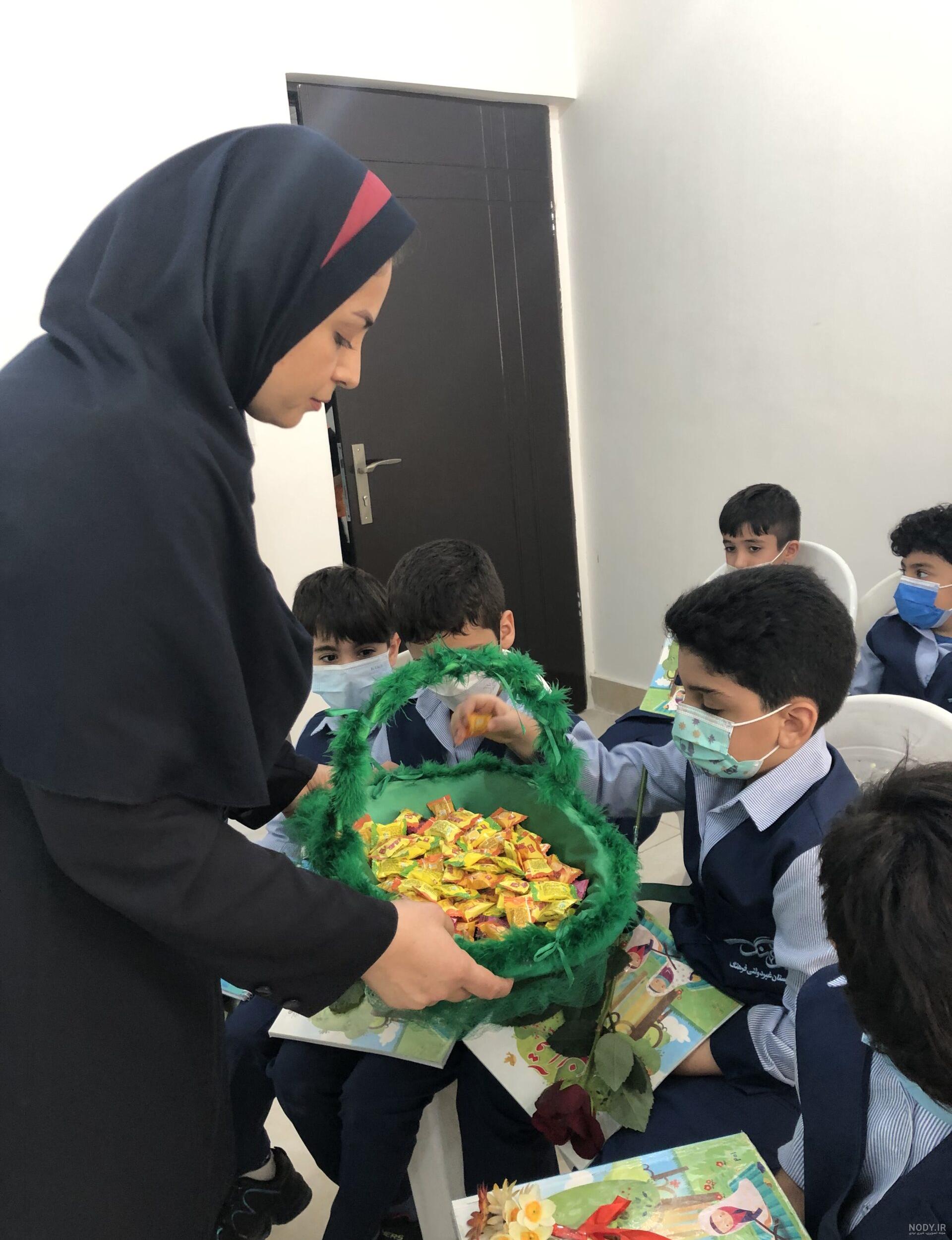 عکس کیک جشن قران کلاس دوم عکس کیک جشن قران کلاس دوم