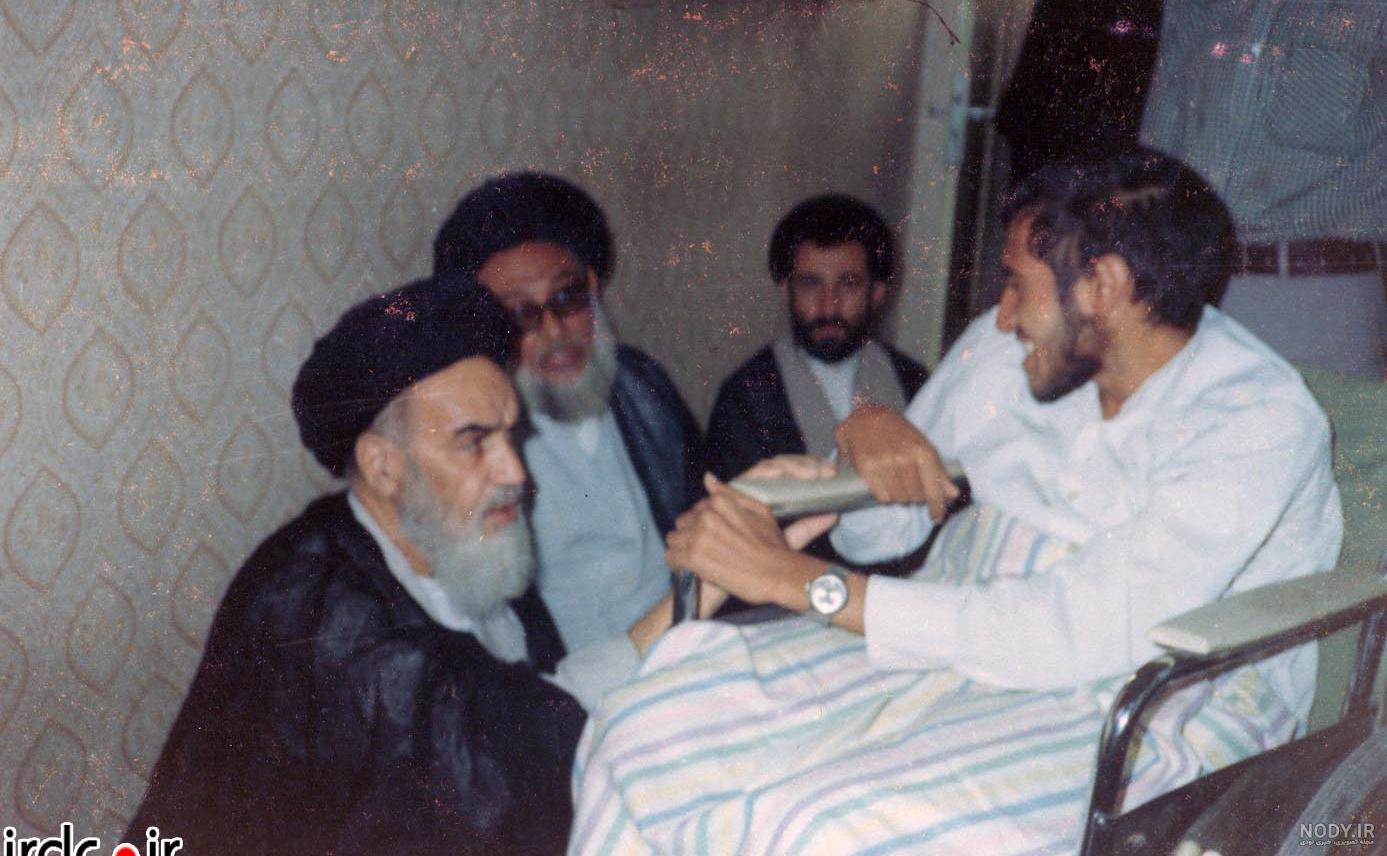 امام خمینی در حال وضو گرفتن/تصاویر امام خمینی در حال وضو گرفتن/تصاویر