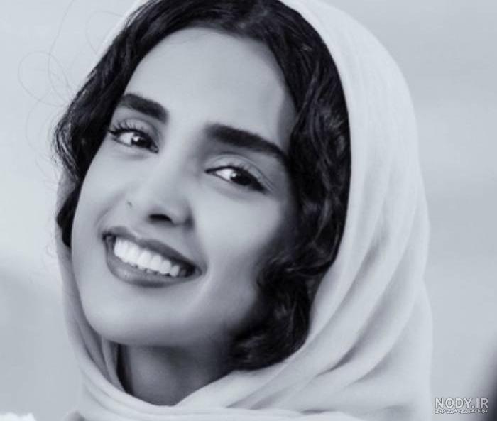 بیوگرافی کامل الهه حصاری به همراه عکسهای او بیوگرافی کامل الهه حصاری به همراه عکسهای او