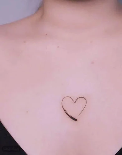 عکس تاتو قلب روی دست ❤️ [ بهترین تصاویر ]