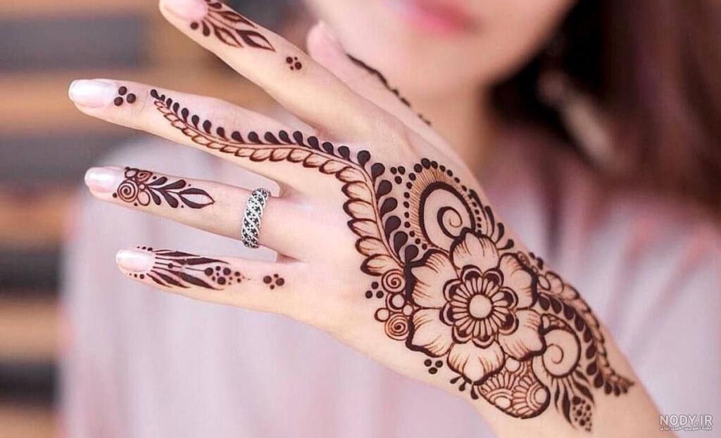 آموزش طرح حنا ساده روی دست - ستاره آموزش طرح حنا ساده روی دست - ستاره
