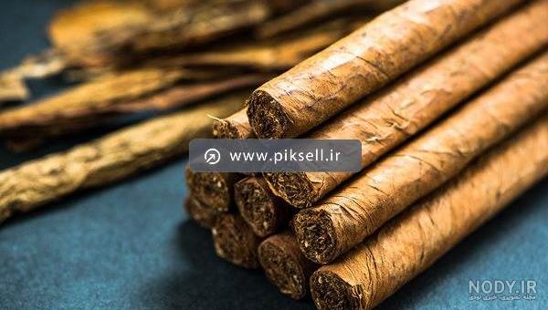سیگار با دود بردار 1064807