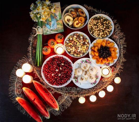 تزیین سفره شب یلدا امسال 1402 با ایده سنتی، باکلاس و شیک