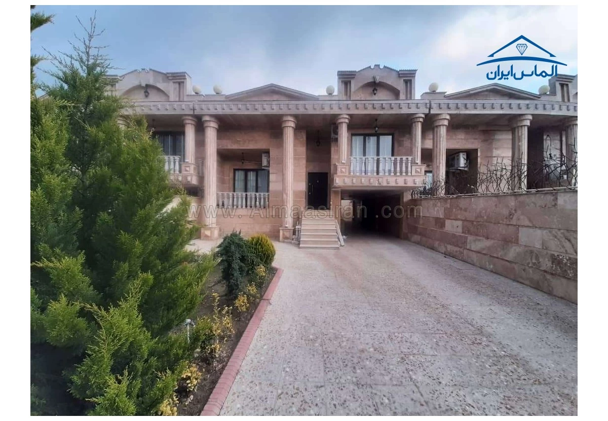 روژینا _ ساختمان 4 طبقه روی پیلوت