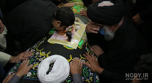 مراسم تشییع پیکر آیت الله حسن صانعی مراسم تشییع پیکر آیت الله حسن صانعی