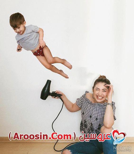 ژست عکس کودک در منزل