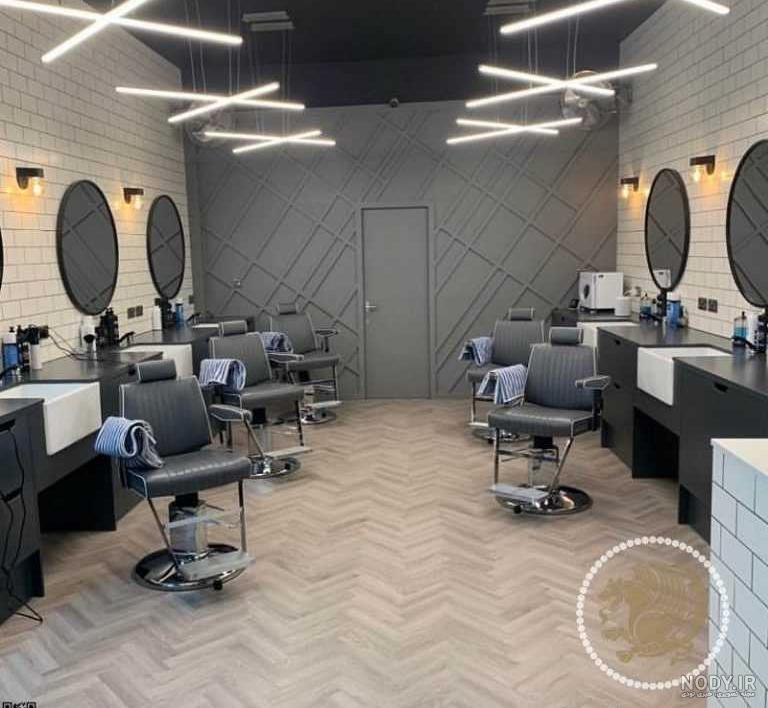 دکوراسیون آرایشگاه مردانه 1401؛ ایده های خفن از مدلهای سقف و ویترینهای دکور  آرایشگاه مردانه