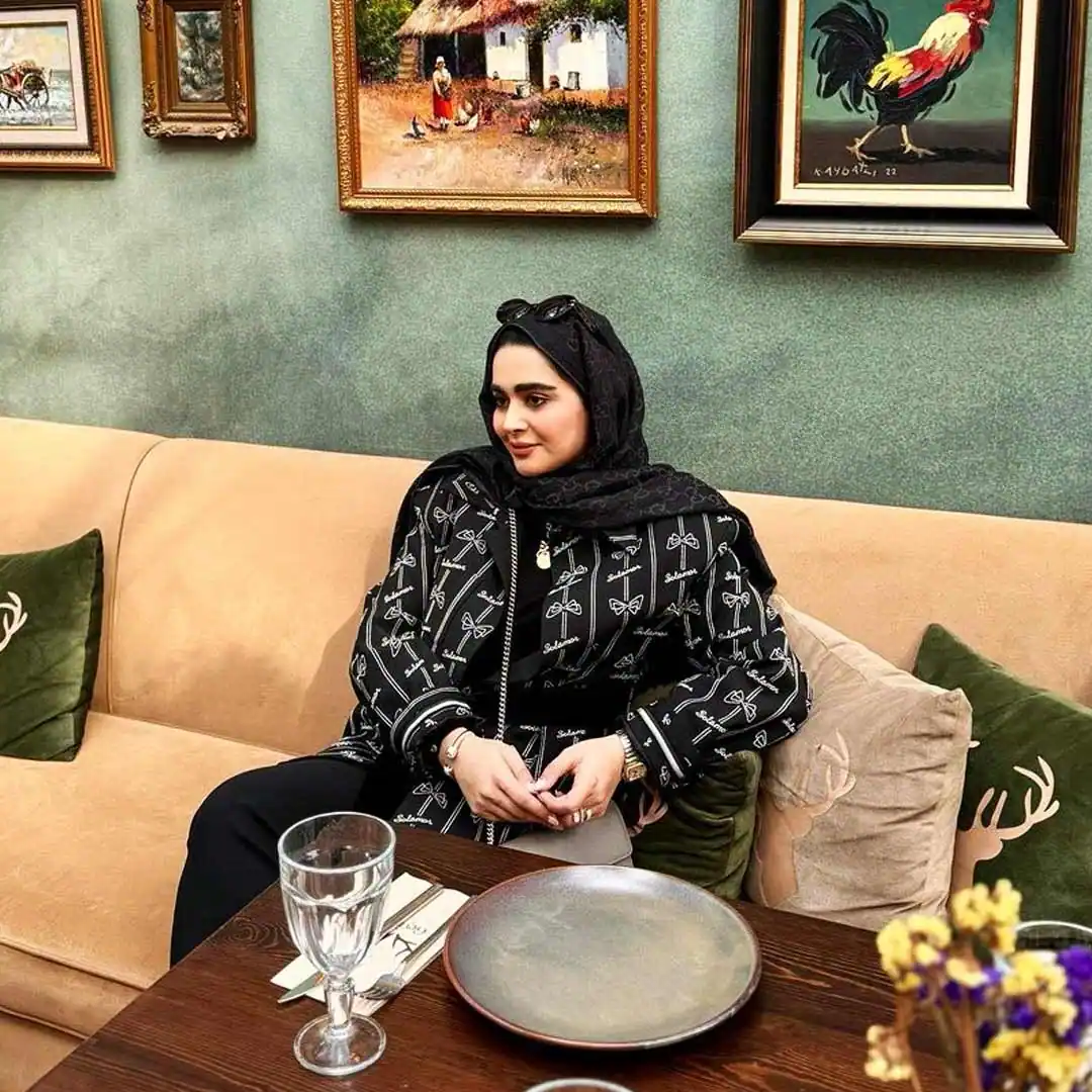 تصاویر مدل مانتو شیک زنانه؛ یک تیپ عالی و رسمی با این مدل های دوست داشتنی و  جدید