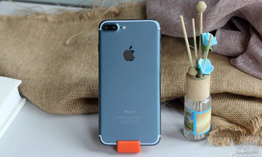 عکس زمینه iPhone آیفون 13 پرو آبی تیره پس زمینه | والپیپر گرام