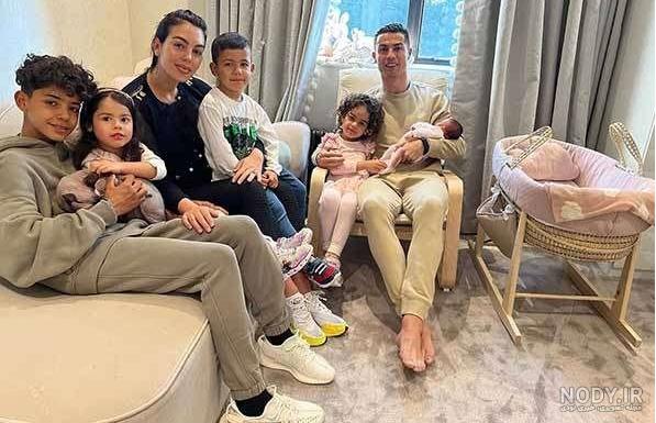 آنتونلا روکازو اینستا