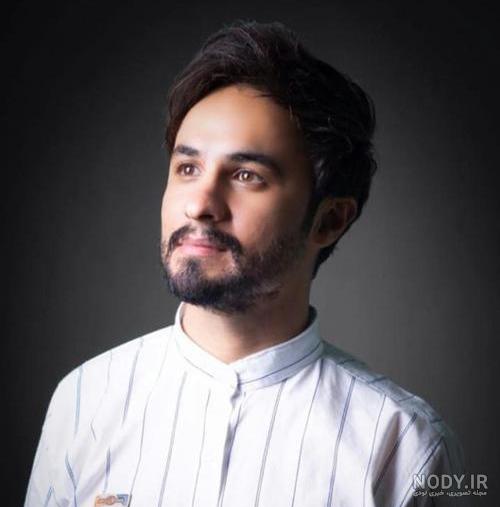 عکس دیده نشده از مصطفی راغب خواننده در کنار پدرش عکس دیده نشده از مصطفی راغب خواننده در کنار پدرش