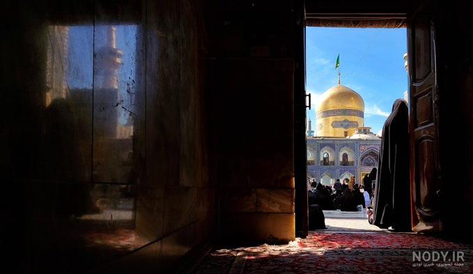 شست‌وشوی گنبد منور حرم مطهر رضوی در آستانه سال نو+فیلم