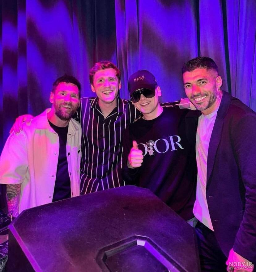 عکس مسی و همسرش در ساحل