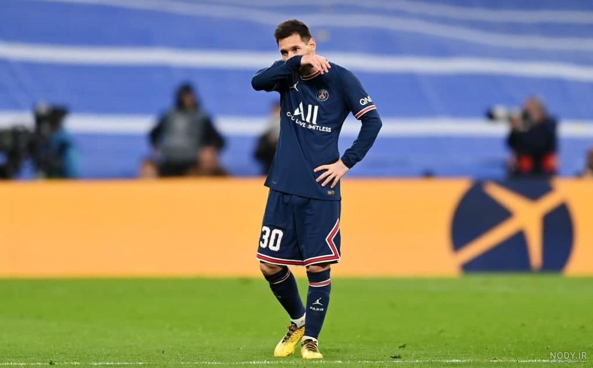 عکس مسی و همسرش در ساحل