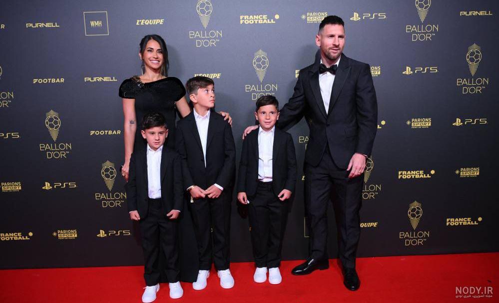 عکس مسی و همسرش در ساحل