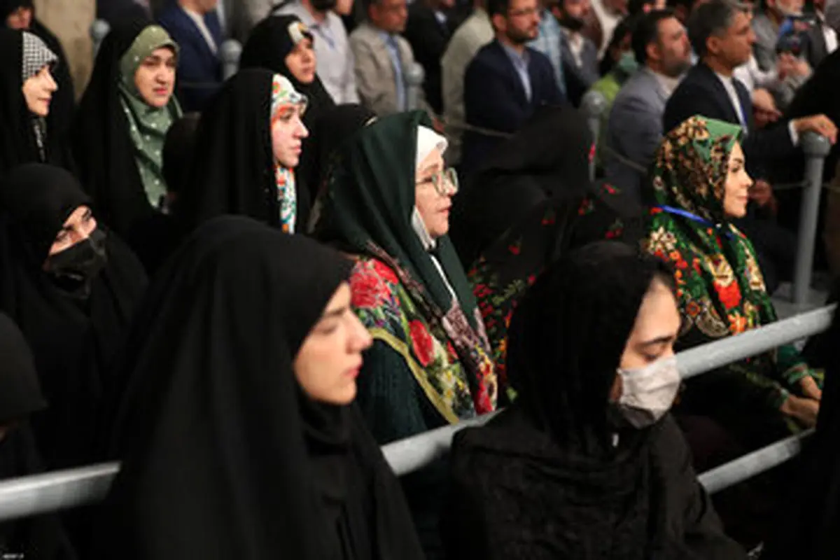 عکس زن رهبر