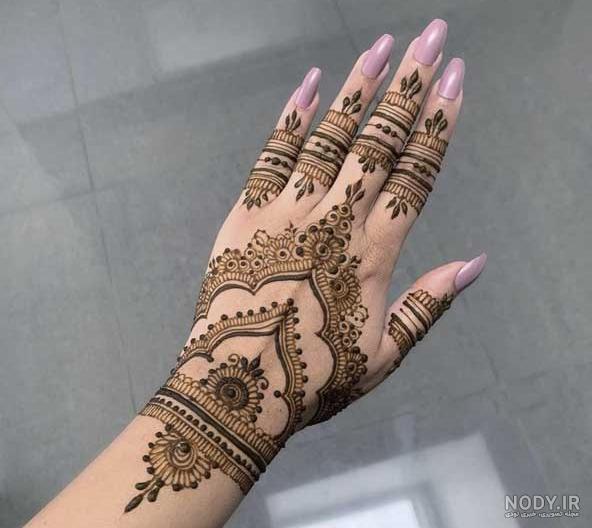مدل طرح و نقش حنا ساده دخترانه و ظریف جدید - اینفینیتی