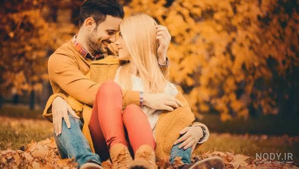 35 عکس پاییزی عاشقانه با ژست های احساسی و دونفره | ویبره | پورتال جامع زندگی 35 عکس پاییزی عاشقانه با ژست های احساسی و دونفره | ویبره | پورتال جامع زندگی