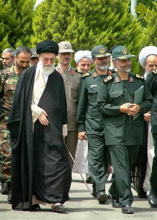 بنر پلاکارد لایه باز محرم با عکس امام خامنه ای و سردار شهید حاج قاسم سلیمانی| گرافیک طرح بنر پلاکارد لایه باز محرم با عکس امام خامنه ای و سردار شهید حاج قاسم سلیمانی| گرافیک طرح