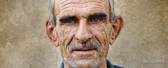 تصویر استوک پیرمرد با قیلون برای کافه سنتی و رستوران سنتی در کافه گرافیک تصویر استوک پیرمرد با قیلون برای کافه سنتی و رستوران سنتی در کافه گرافیک