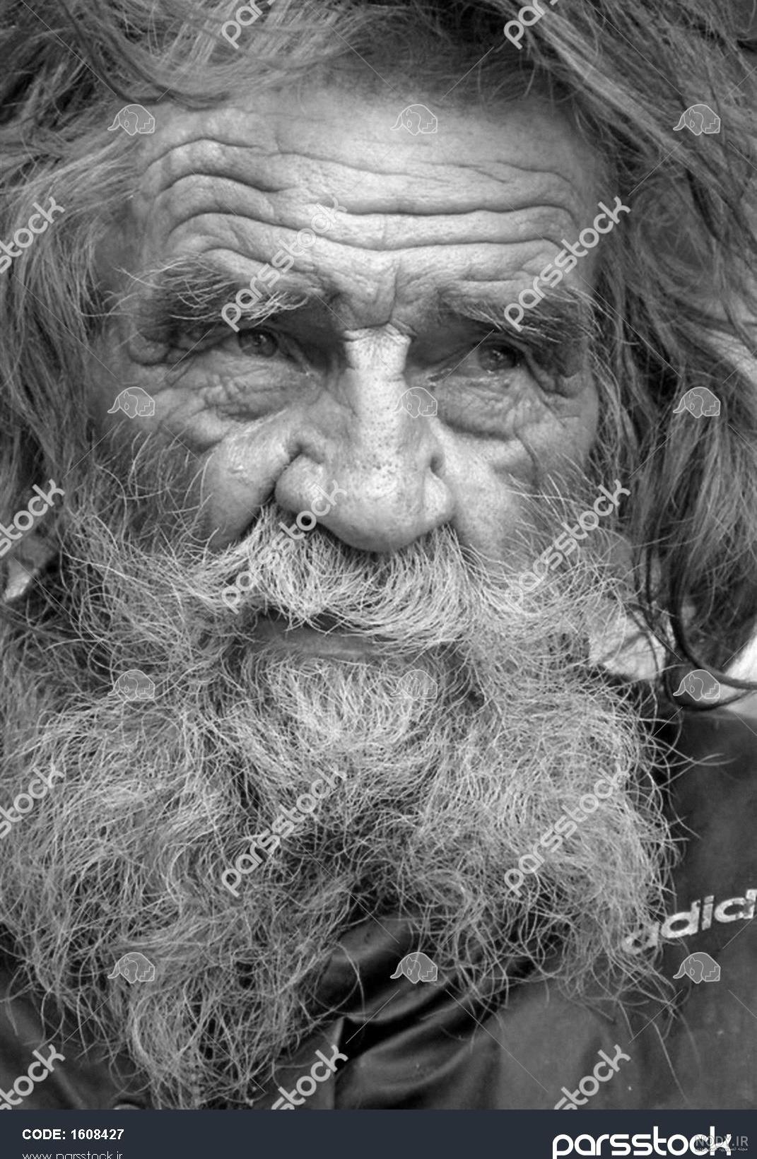 تصویر گرافیکی پیرمرد سیگاری | تیک طرح مرجع گرافیک ایران تصویر گرافیکی پیرمرد سیگاری | تیک طرح مرجع گرافیک ایران