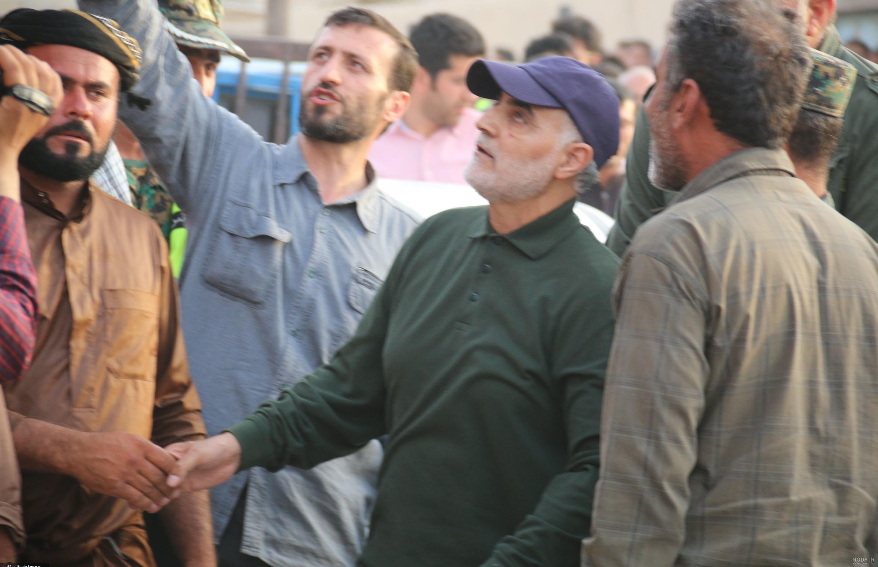 تصاویر منتشر نشده از جوانی «سردار دلها» در جبهه های جنگ تحمیلی تصاویر منتشر نشده از جوانی «سردار دلها» در جبهه های جنگ تحمیلی
