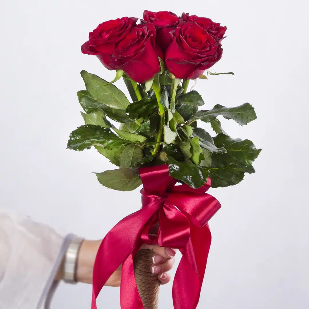 دانلود عکس استوک دسته گل رز عروس 154760 - پی اس دی فا دانلود عکس استوک دسته گل رز عروس 154760 - پی اس دی فا
