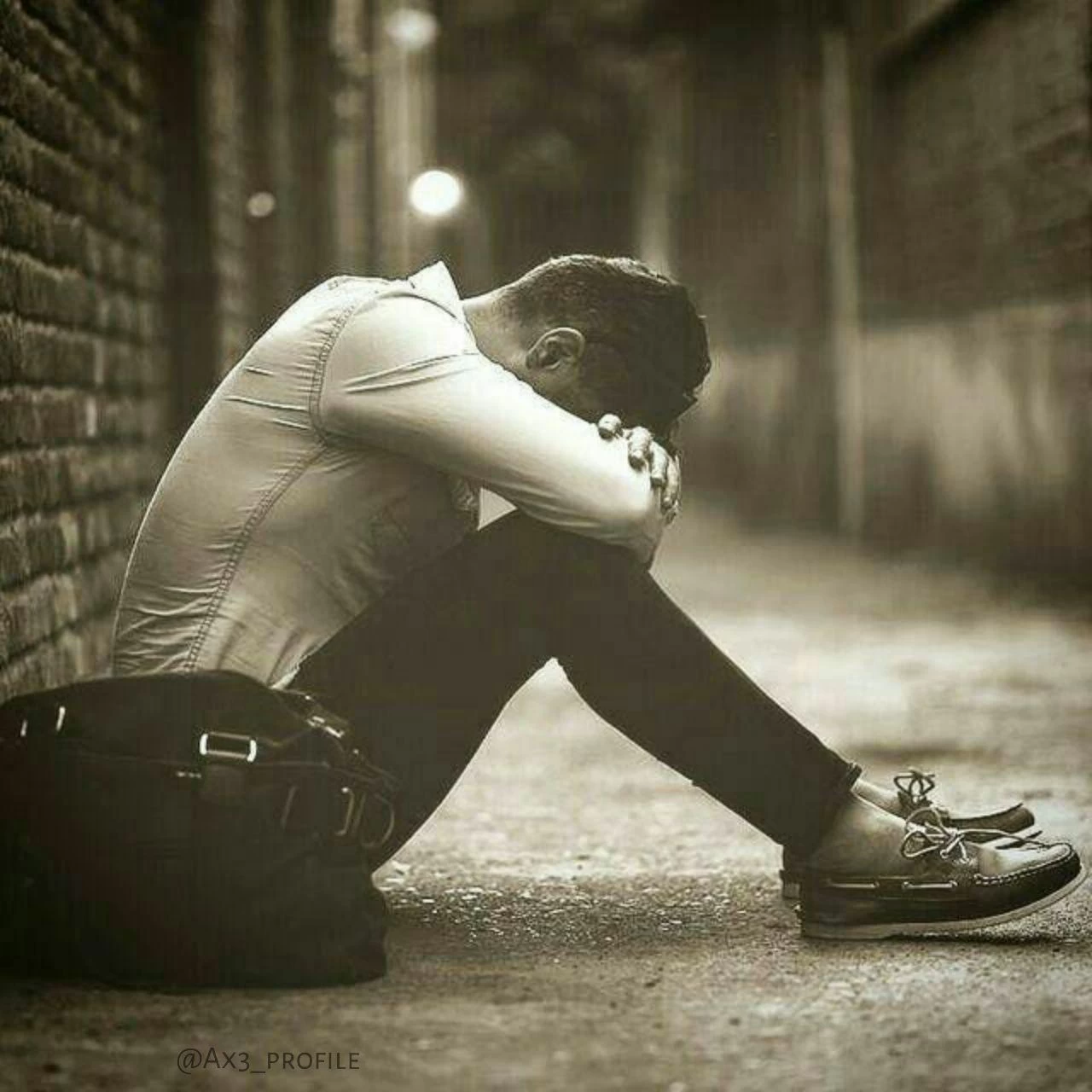 عکس نوشته دلتنگی و غمگین تنهایی پسرانه برای تلگرام • مجله تصویر زندگی عکس نوشته دلتنگی و غمگین تنهایی پسرانه برای تلگرام • مجله تصویر زندگی