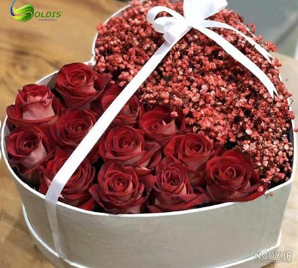مدل دسته گل رز ساده و بسیار زیبا برای هدیه دادن و مناسبت های خاص - پرشین سرا مدل دسته گل رز ساده و بسیار زیبا برای هدیه دادن و مناسبت های خاص - پرشین سرا