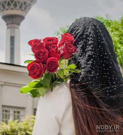 110 عکس دست دختر برای پروفایل با گل و منظره + متن دست هایت - دلبرانه 110 عکس دست دختر برای پروفایل با گل و منظره + متن دست هایت - دلبرانه