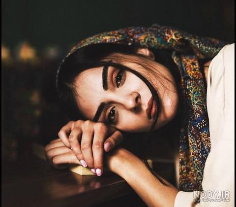 عکس پروفایل چهره زن غمگین عکس پروفایل چهره زن غمگین
